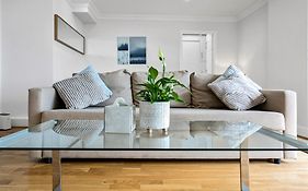 Stunning Flat On King'S Road, Chelsea With Balcony
